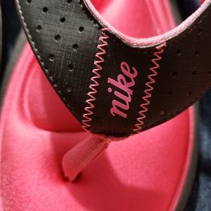 Nike thong sandals. Worn once.